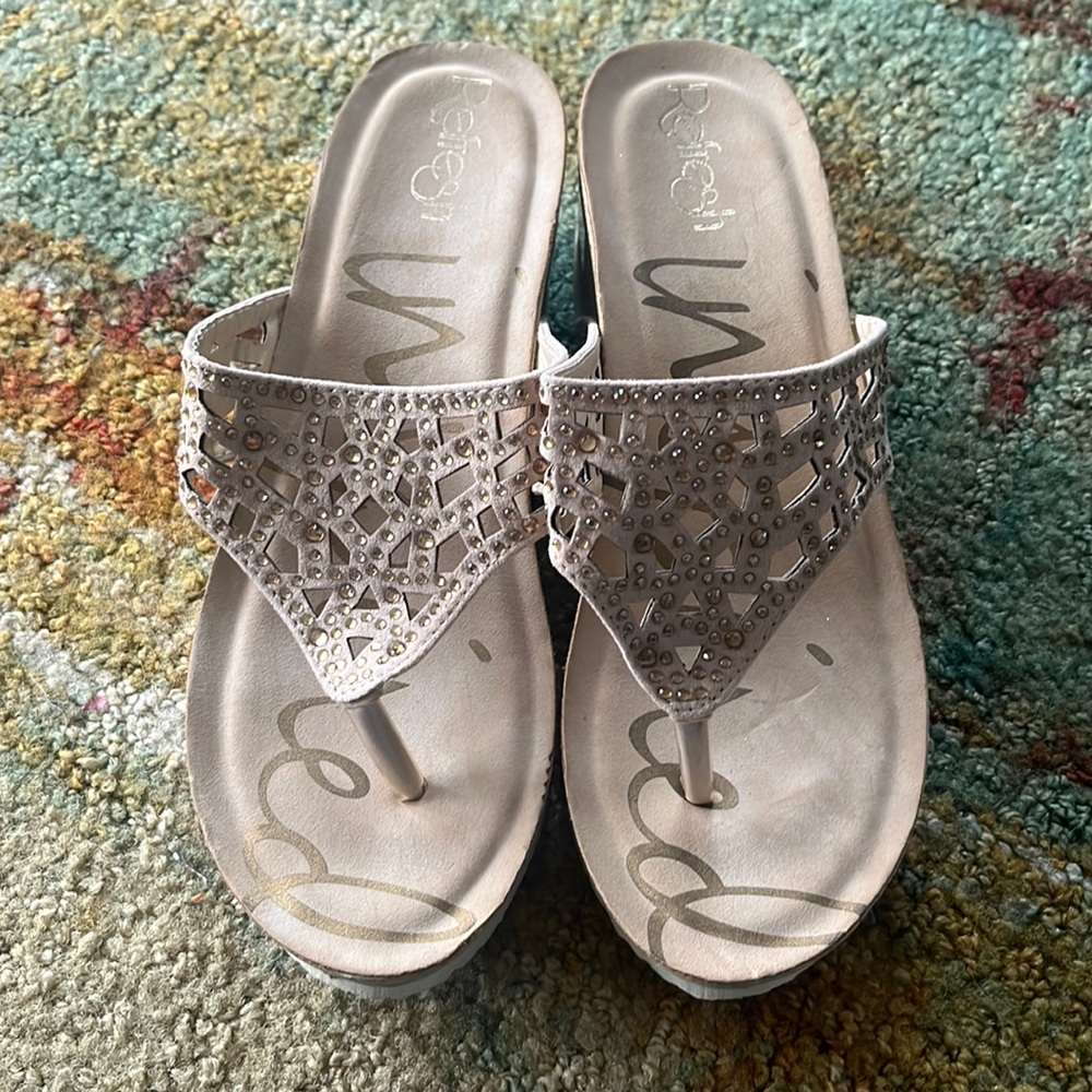 Woman’s shoes